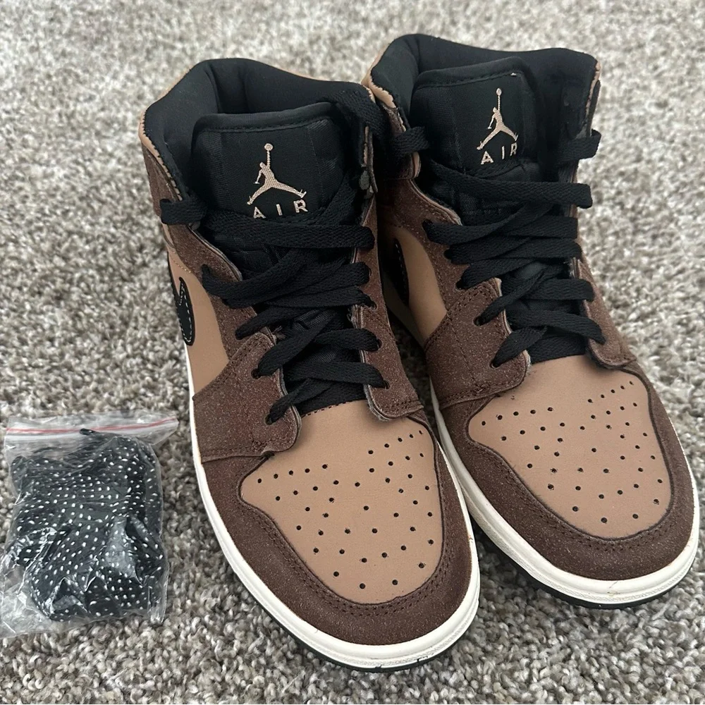 Jordan Men's Sneakers Brown Black Mid-Top